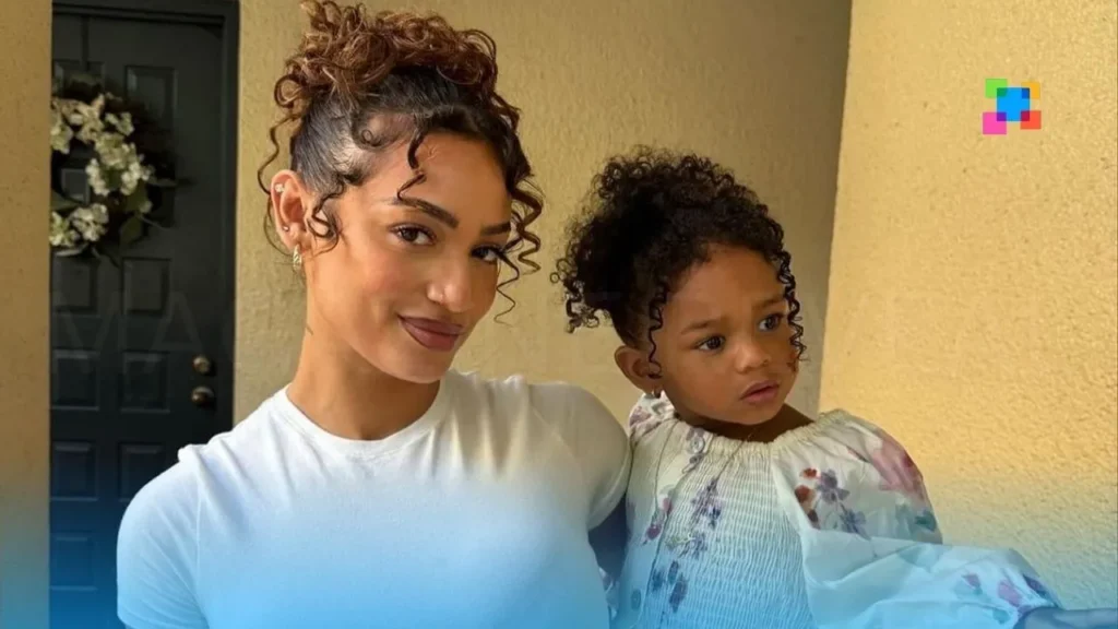 Danielle Leigh Curiel With Daughter