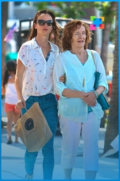 Glenis Duggan Batley With Daughter